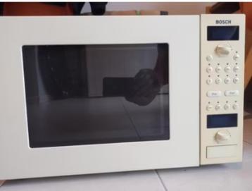 Microgolfoven beschikbaar voor biedingen