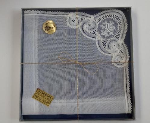 Sierzakdoekje met kanten biesje, Handtassen en Accessoires, Overige Accessoires, Nieuw, Ophalen of Verzenden