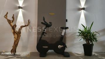 Technogym New Upright Bike Excite+ 1000 Unity Live display beschikbaar voor biedingen