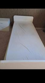 Een persoonsbed. Met lattenbodem, Huis en Inrichting, Slaapkamer | Bedden, Ophalen