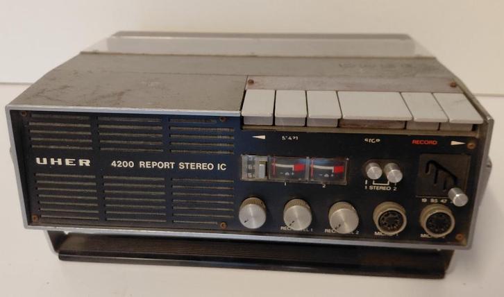 UHER 4200 Report Stereo IC avec une nouvelle batterie, TV, Hi-fi & Vidéo, Enregistreurs audio, Enlèvement ou Envoi