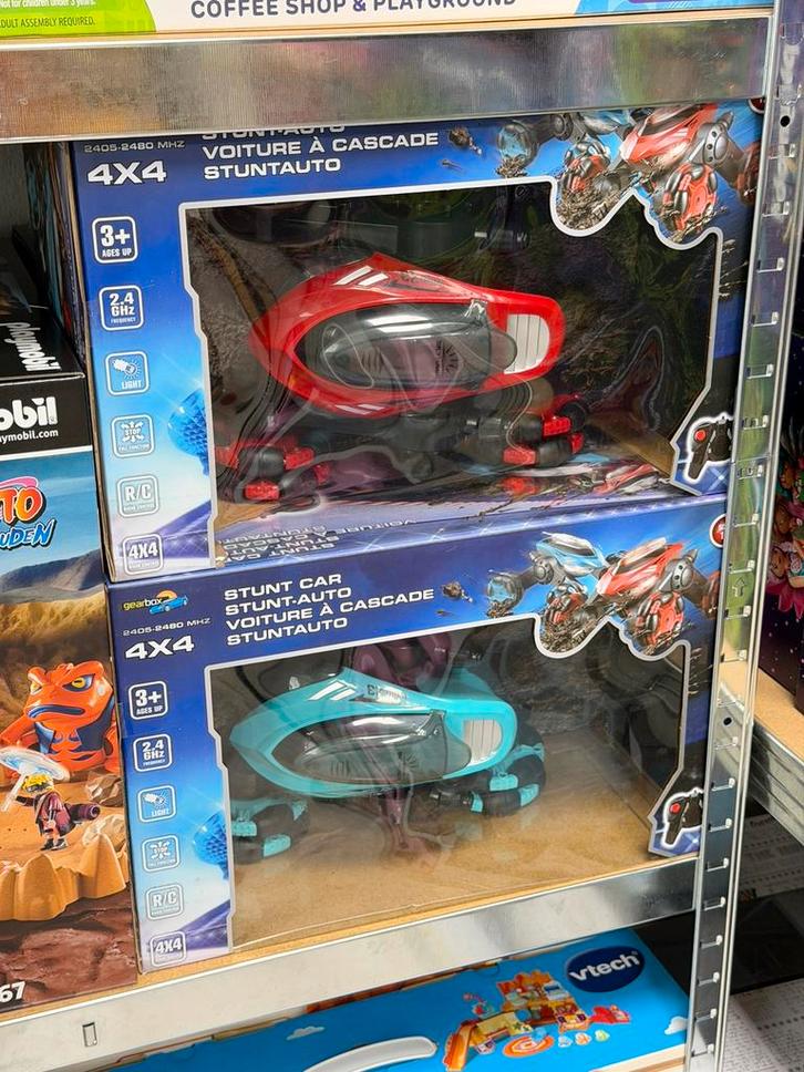 GEARBOX RC Stuntauto bestuurbare stunt-auto 4X4 met licht 3+, Kinderen en Baby's, Speelgoed |Speelgoedvoertuigen, Nieuw, Afstandsbediening