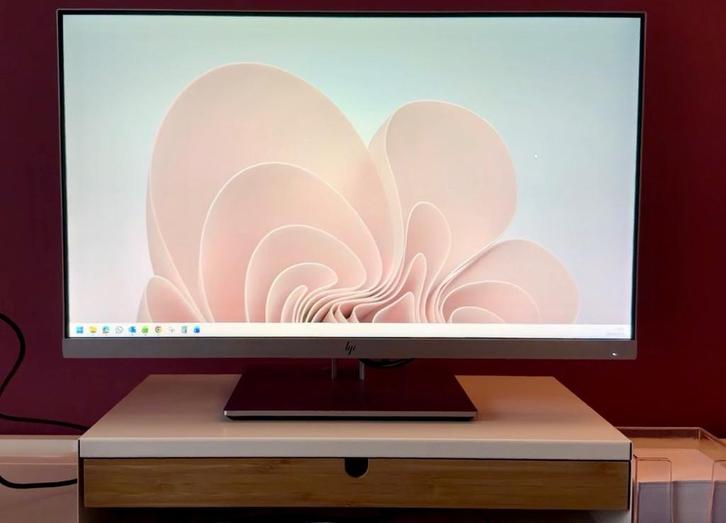 HP EliteDisplay E243 24" IPS monitor, Informatique & Logiciels, Moniteurs, Utilisé, 60 Hz ou moins, DisplayPort, HDMI, VGA, Réglable en hauteur