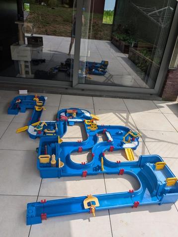 Waterbaan Aquaplay voor kinderen - waterspelletjes buiten beschikbaar voor biedingen