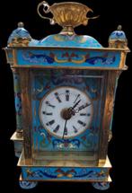 VINTAGE PENDULE IN CLOISONNE-EMAIL EN MESSING, Antiek en Kunst, Antiek | Klokken, Ophalen of Verzenden