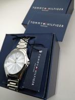 MOET NU WEG!!! MOOIE ZILVERKLEURIG TOMMY HORLOGE DRESS DAMES, Overige merken, Staal, Staal, Verzenden