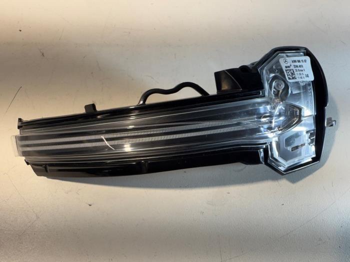 Knipperlicht spiegel rechts van een Mercedes CLA, Auto-onderdelen, Verlichting, Mercedes-Benz, Nieuw, 12 maanden garantie, Ophalen of Verzenden