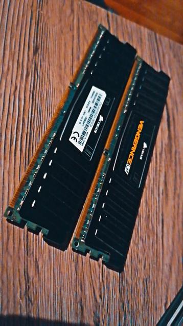 2x Corsair Vengeance LP 8GB DDR3 CML16GX3M2A1600C9, 8 GB, DDR3, Comme neuf, Enlèvement