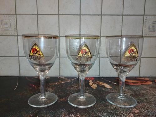 Verzamel glazen steen Brugge bier, Verzamelen, Glas en Drinkglazen, Zo goed als nieuw, Bierglas, Ophalen of Verzenden