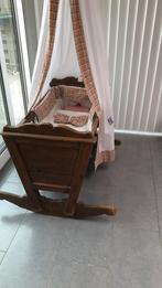 Antieke wieg met Winnie the Pooh bekleding, Kinderen en Baby's, Babywiegjes en Ledikanten, Ophalen, Gebruikt, Wieg