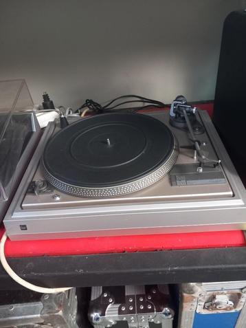 Platine DUAL beschikbaar voor biedingen