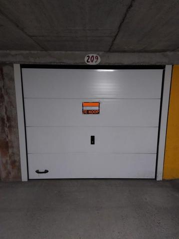 Gesloten garagebox Nieuwpoort, Immo