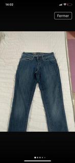 Levîs - taille 26 (36 F), Kleding | Dames, Spijkerbroeken en Jeans, Levi's, Ophalen of Verzenden, Blauw, Overige jeansmaten