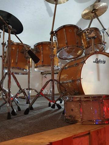 Ludwig Classic maple: natural Lacquer. Mooie set  beschikbaar voor biedingen