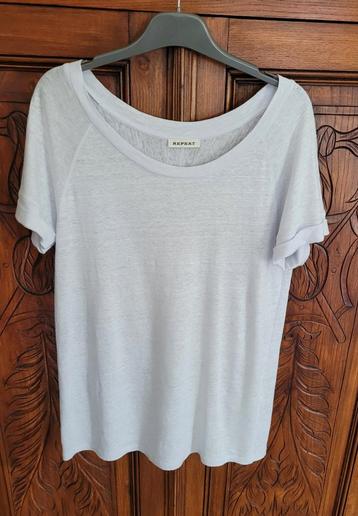 Zeer fijne t-shirt merk Repeat, S...als nieuw  beschikbaar voor biedingen
