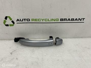 Portiergreep Rechts Achter Audi Q3 8U ORIGINEEL 8T0837205A beschikbaar voor biedingen
