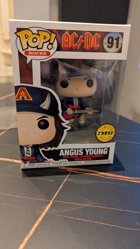 Funko Pop Angus Young CHASE, Consoles de jeu & Jeux vidéo, Jeux | Atari, Enlèvement ou Envoi