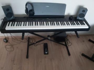 Elektrisch keyboard Yamaha P90 + toebehoren, Musique & Instruments, Enlèvement, 88 touches, Yamaha