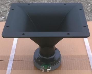 Tweeter met hoorn 8 x 6 inch beschikbaar voor biedingen