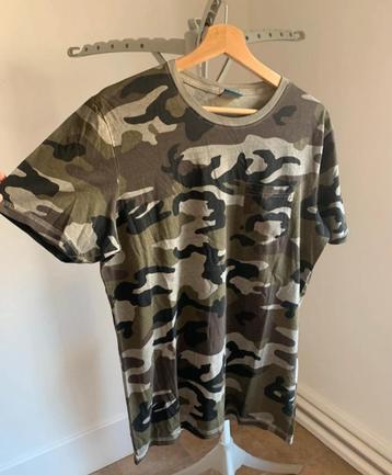 Manne t-shirts maat L beschikbaar voor biedingen