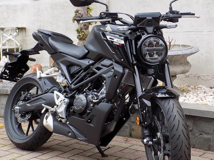 Honda Cb 125 R naked bike als nieuw , Motoren, Motoren | Honda, Bedrijf, Naked bike, 11 kW of minder, 1 cilinder, ABS, Ophalen