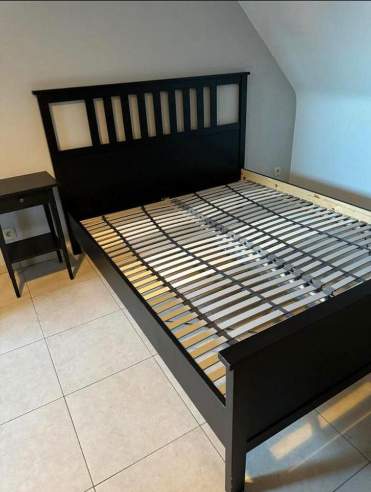 Complete slaapkamer set – bed, nachtkastje en ladekast, Huis en Inrichting, Slaapkamer | Bedden, Zo goed als nieuw, Tweepersoons