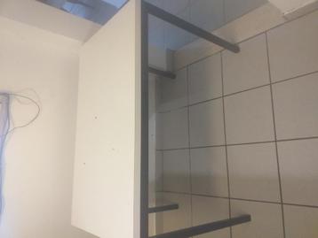 Tafel beschikbaar voor biedingen