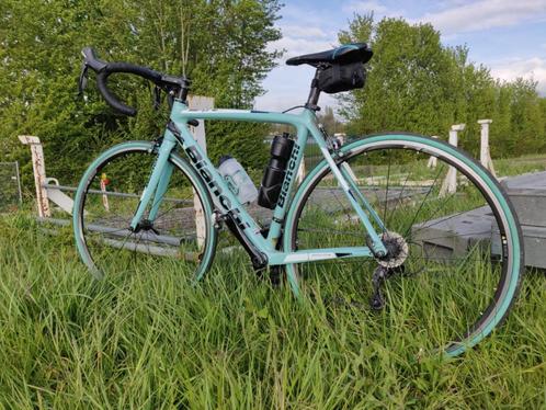 Bianchi Sempre Pro – Carbon krachtpatser, Fietsen en Brommers, Fietsen | Racefietsen, Zo goed als nieuw, Heren, Overige merken