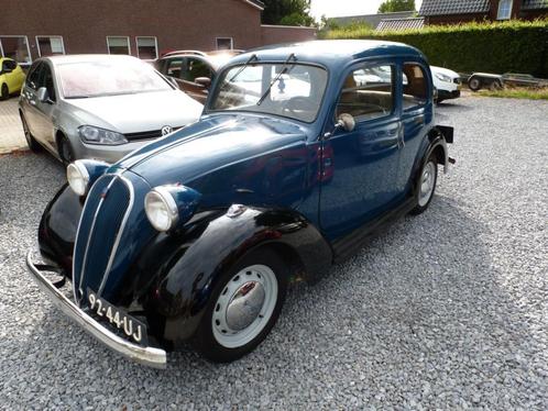 Oldtimer te koop! Simca 8 Berline (1939) Punt gaaf!, Auto's, Oldtimers, Particulier, Overige merken, Benzine, Berline, 4 deurs