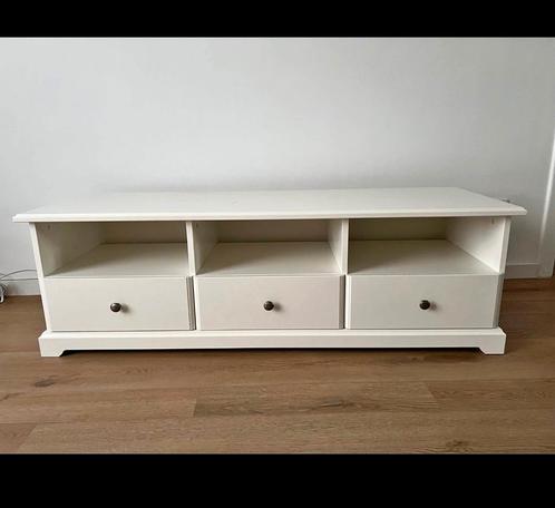 Meuble tv Ikea, modèle LIATORP, Huis en Inrichting, Kasten |Televisiemeubels, Gebruikt, Ophalen of Verzenden