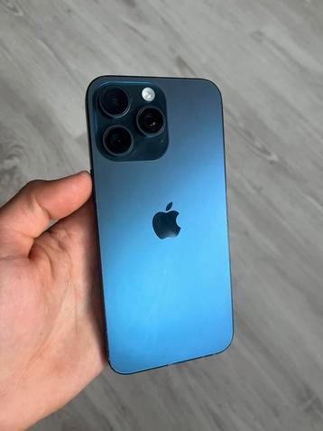 iPhone 15 Pro Max, 256 GB 92% beschikbaar voor biedingen