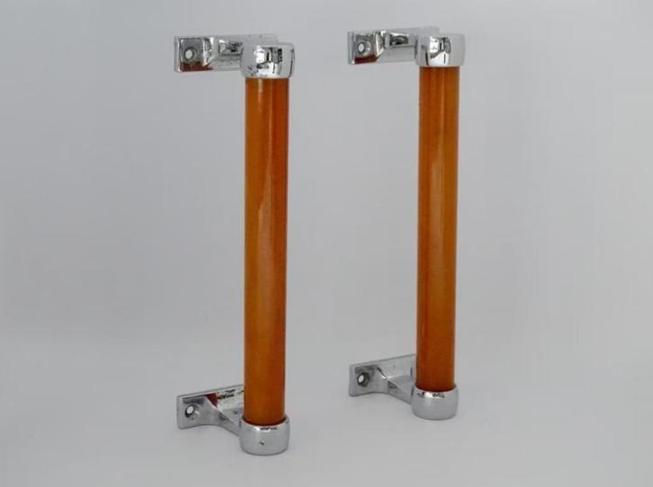 2 Chrome & Amber Catalin  Bakeliet Deurgrepen, Antiek en Kunst, Antiek | Woonaccessoires, Verzenden
