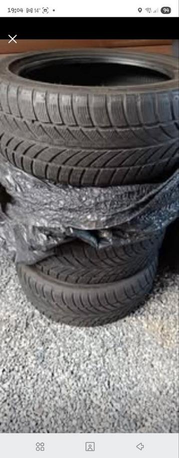 Pneus d'hiver 215/50/R17 95V beschikbaar voor biedingen