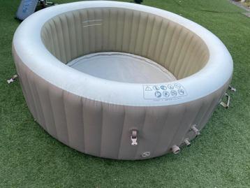 4 persoons intex jacuzzi, Ophalen, Gebruikt