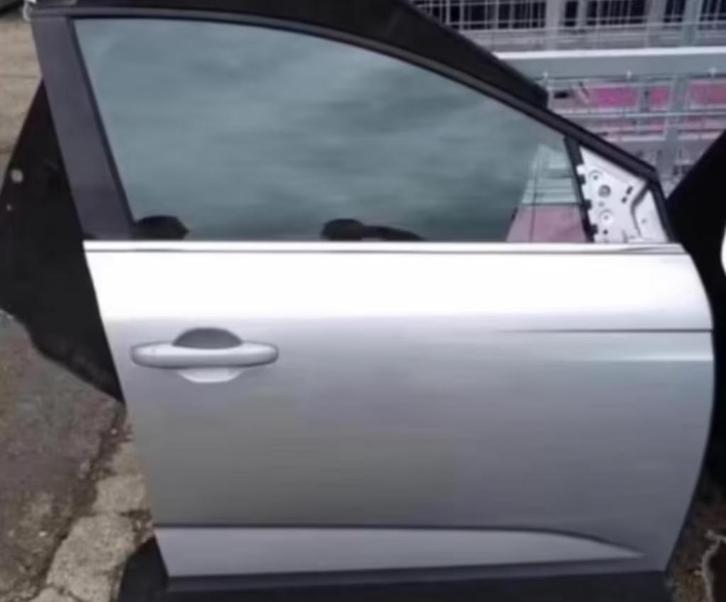 Porte de Mégane 4 côté passager avant arriere, Autos : Pièces & Accessoires, Carrosserie & Tôlerie, Porte, Renault, Avant, Arrière