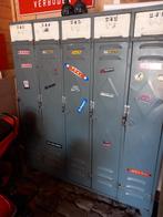 Vintage lockerkast, Ophalen