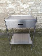 Deux meubles: TABLE À TRAVAIL et PETITE TABLE, Maison & Meubles, Enlèvement, Utilisé, Pin