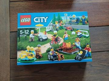 lego city minifigures 60134 beschikbaar voor biedingen