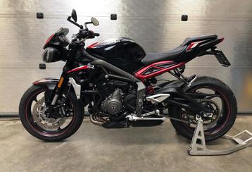 Triumph Street Triple R disponible aux enchères