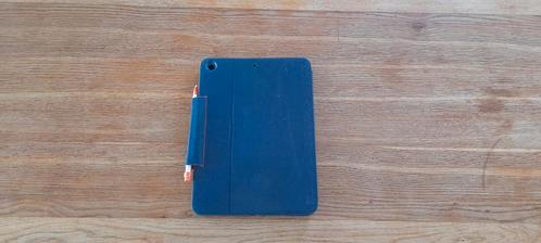 logitech case met toetsenbord en met pen. conform voor ipads, Computers en Software, Tablet-hoezen, Gebruikt, Ophalen of Verzenden