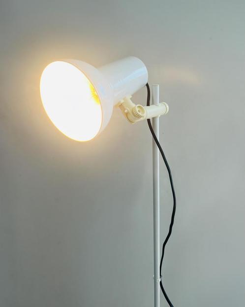 Witte vintage vloerlamp, Huis en Inrichting, Lampen | Wandlampen, Gebruikt, Ophalen of Verzenden