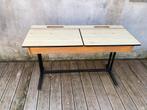 Vintage retro schoolbankje, dubbele bureau lessenaar, Enlèvement, Utilisé, Bureau