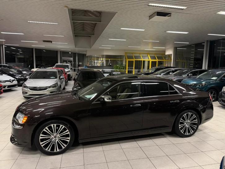 Lancia Thema 3.0D 176kW V6 Année 10/2012, 73.000km E5, Autos, Lancia, Entreprise, Thema, Caméra de recul, Airbags, Alarme, Cruise Control