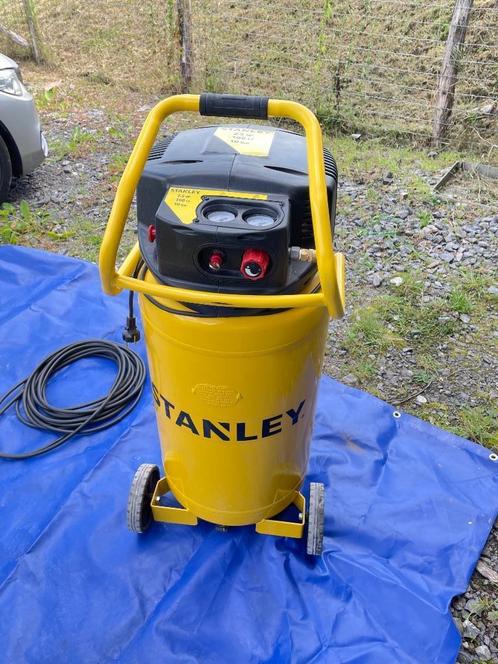 Compresseur Stanley 100L, Doe-het-zelf en Bouw, Compressors, Gebruikt, 6 tot 10 bar, 100 liter of meer, 200 tot 400 liter/min