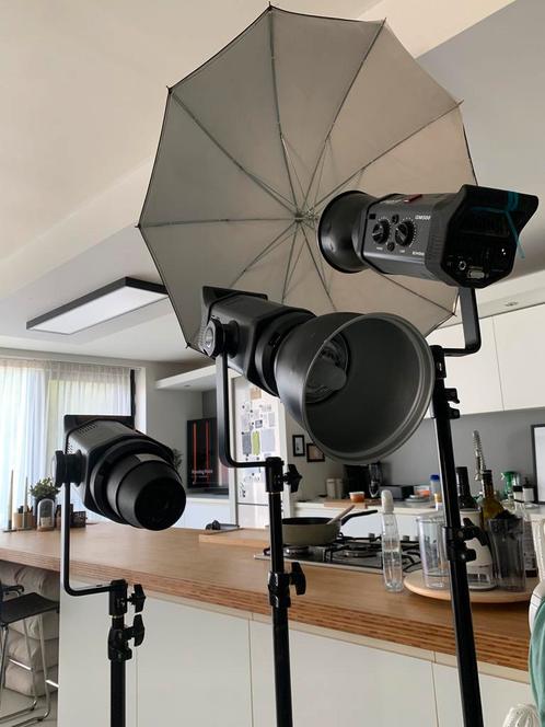 Set 3 Bowens GM500 studioflitsers (+ draagtas met wieltjes), Audio, Tv en Foto, Fotografie | Fotostudio en Toebehoren, Gebruikt