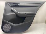 PORTIERBEKLEDING RECHTS ACHTER Skoda Fabia III Combi (NJ5), Auto-onderdelen, Gebruikt, Skoda
