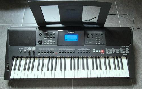 Yamaha Psr-e453, Muziek en Instrumenten, Keyboards, Zo goed als nieuw, Roland, Ophalen