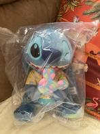 Nieuwe Stitch ( Disney ) knuffel - attacks snacks 4 Lollipop, Verzamelen, Disney, Ophalen of Verzenden, Overige figuren, Nieuw