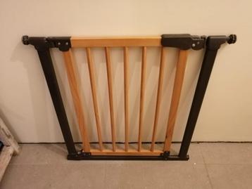 Barrière de sécurité pour portail d'escalier en bois pour en
