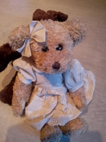 2 oude teddy beren beschikbaar voor biedingen